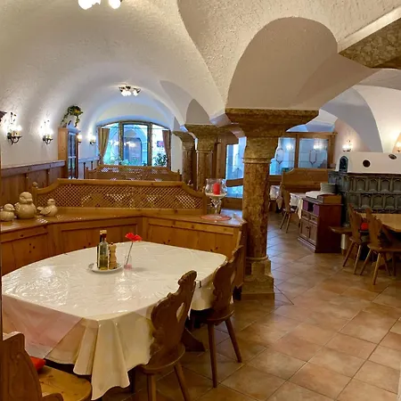 Goldenes Kreuz - Since 1605 Hotel 3*