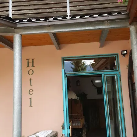 Goldenes Kreuz Hotel 3*